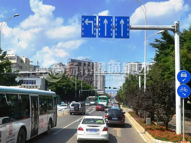 BZG-007，交通標(biāo)志桿，分道標(biāo)志桿