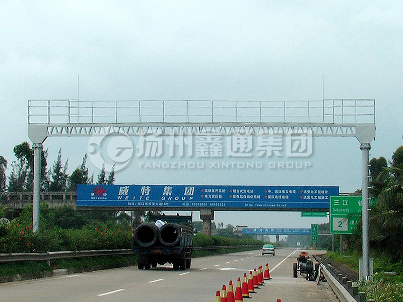 LMJ-010，情報(bào)板龍門架